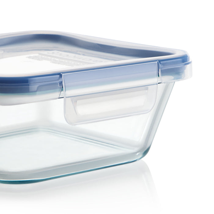 Snapware 4-Cup Total Solution Square Food Storage Container, Glass